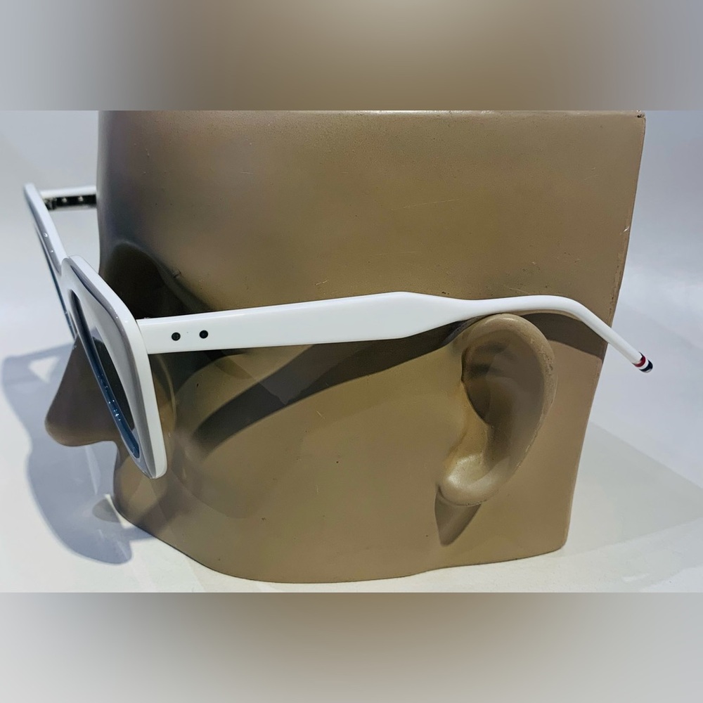 New Women’s Thom Browne Sunglasses - Picture 5 of 11